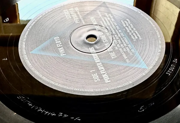 The Dark Side Of The Moon — Pink Floyd